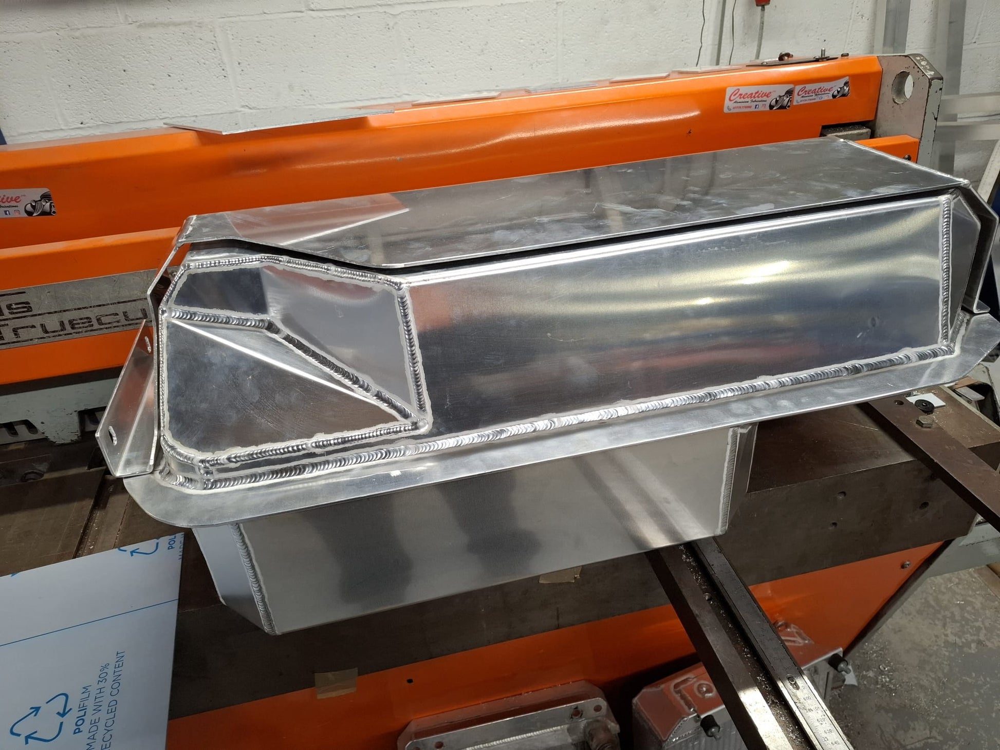 Aluminium Fuel Tank for Land Rover Defender 90 – 2.5 NA, 2.5 Turbo Diesel, 200TDI & 300TDI - Icon Components